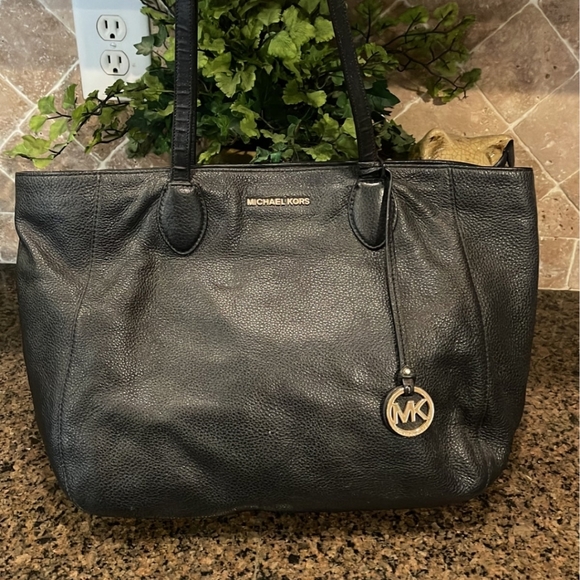Michael Kors Handbags - Michael Kors
